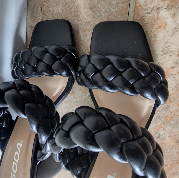 NWOT Soda heels - Picture 3 of 3